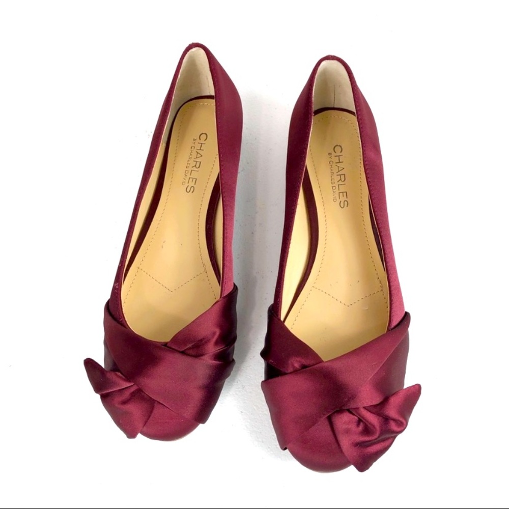 NEW Charles David burgundy satin flats rounded toe Bow